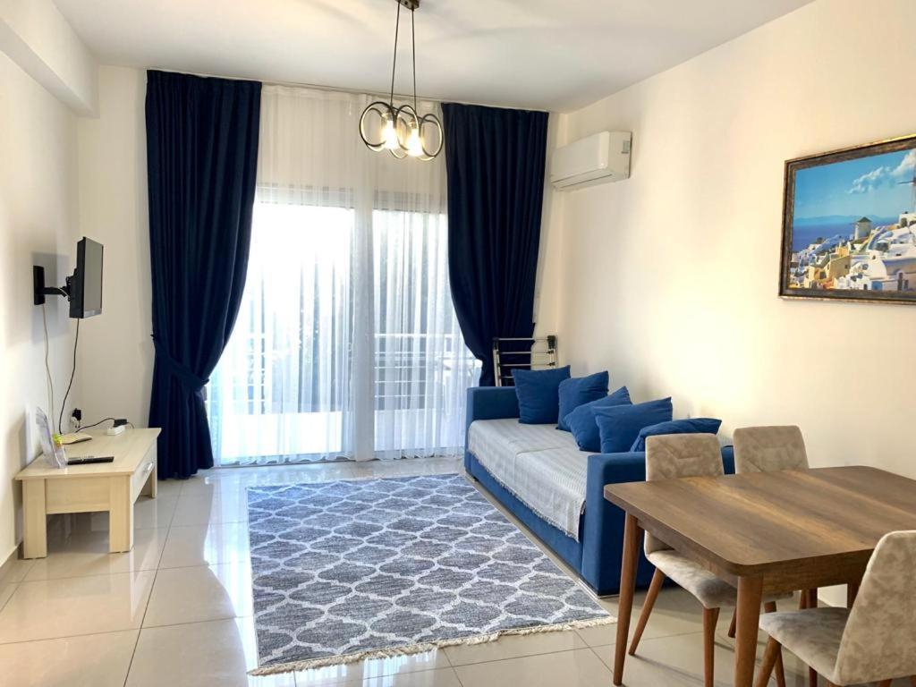 Beautiful & Quiet Two-bedroom With Private Garden Lukomorye C1 Apartament Kirenia